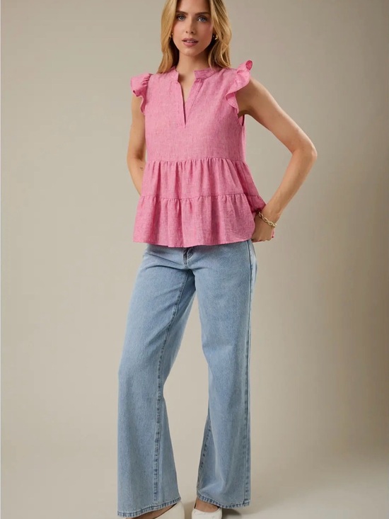 Tops - NWT - Worth The Invite - Top